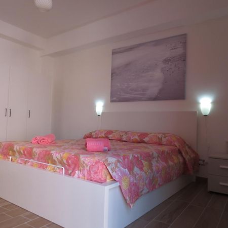 Vergilia Syracuse Esterno foto